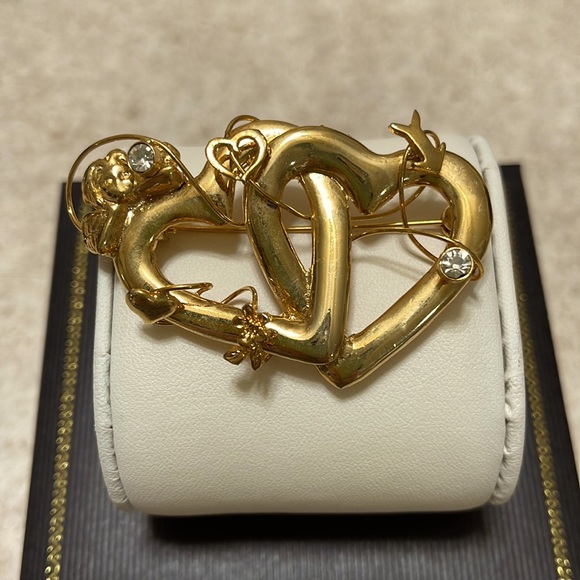 VINTAGE VALENTINES DAY DOUBLE HEART, CUPID & CRYSTAL BROOCH - Picture 3 of 3